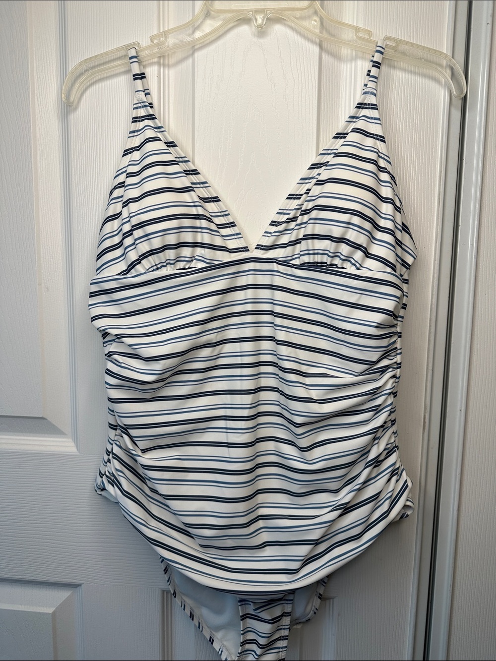 Cupshe White & Navy Striped crisp European Style One-Piece Swimsuit
